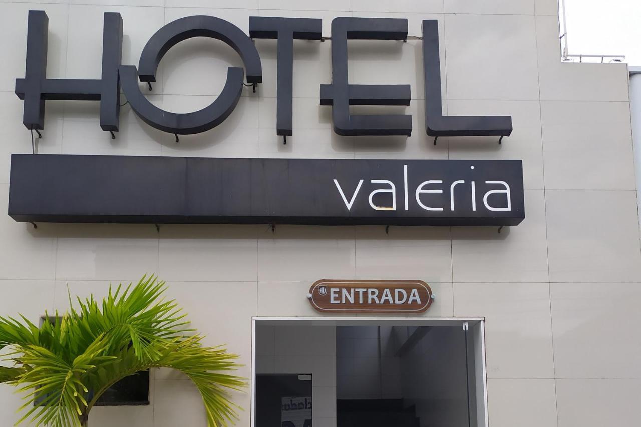 Oyo Hotel Valeria Salvador Eksteriør billede